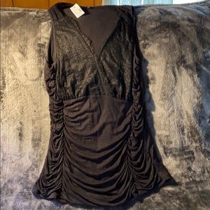 Maurice’s black under tank